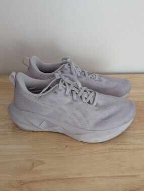Asics Women's Novablast 5 Dusk Violet Size 9.5 Running Walking